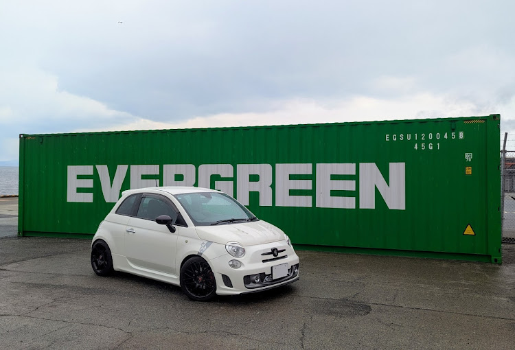 595の誉会～enjoy car community～・休日のひとコマに関するカスタム事例の投稿画像1枚目