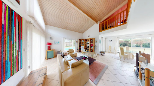House with pool and garden 3