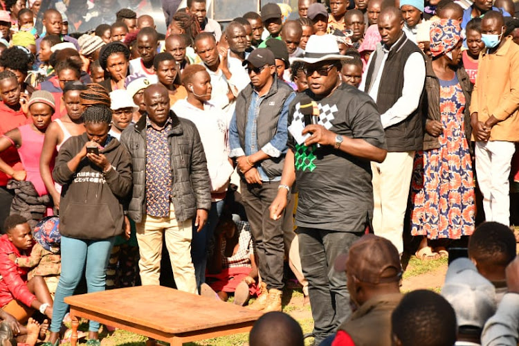 Senate speaker Kenneth Lusaka addressing supporters at Lutacho in Webuye on Wednesday