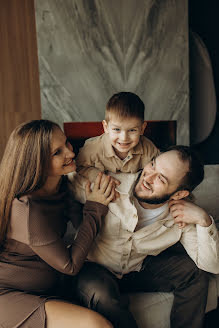 Fotograful de nuntă Yuliana Fetisova (julyfet). Fotografia din 22 martie