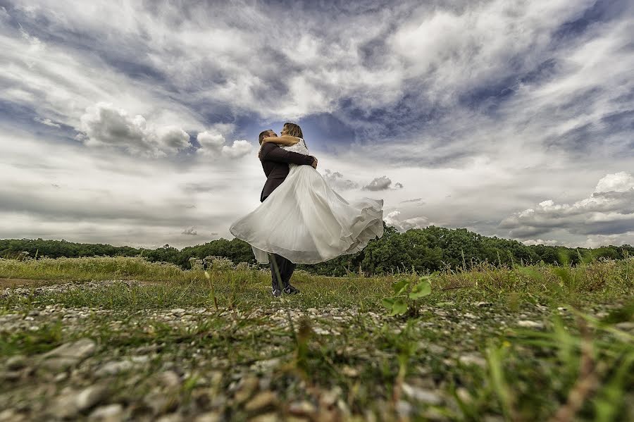 Wedding photographer Marius Pilaf (mariuspilaf). Photo of 21 August 2019