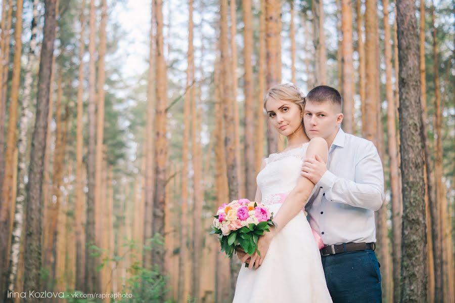 Svatební fotograf Irina Kozlova (irinakozlova). Fotografie z 4.srpna 2015