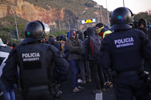 Katalonski demonstranti blokirali puteve zbog sednice španske vlade u Barseloni