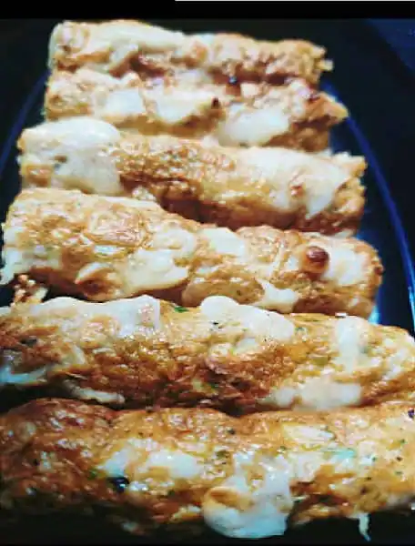 Cheesy Chicken Seekh Kebab