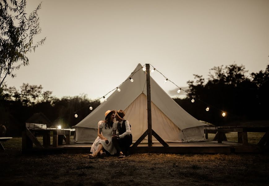 Fotógrafo de casamento Corneliu Panzari (beststudio). Foto de 29 de outubro 2020