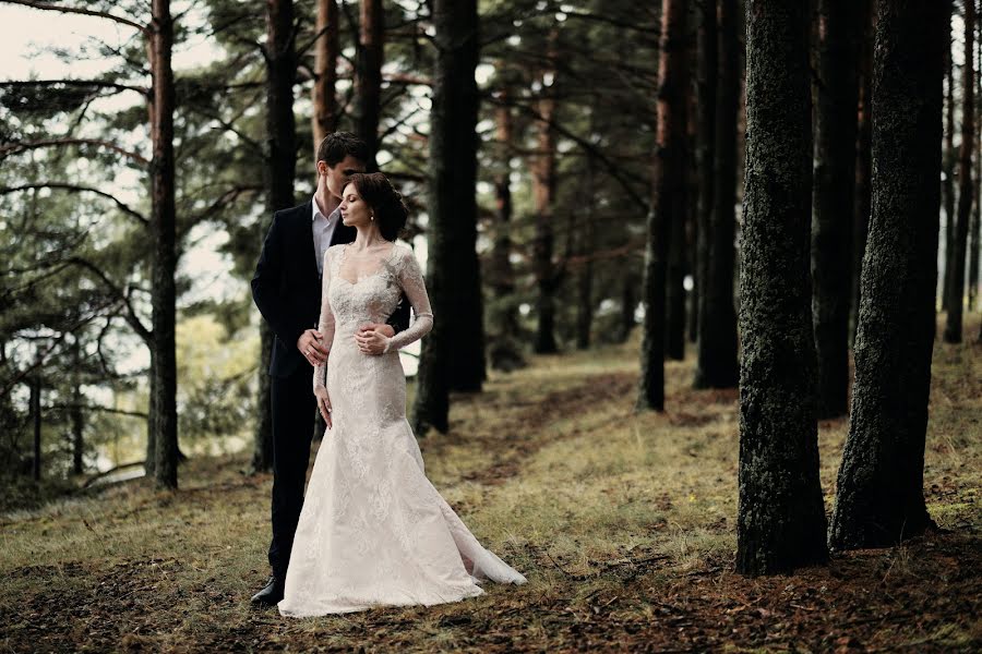 Wedding photographer Roman Gorelov (hellsmile). Photo of 7 March 2020