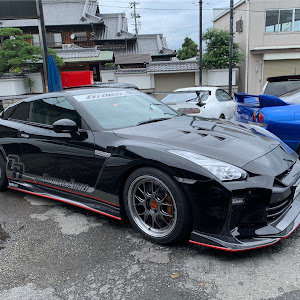 NISSAN GT-R R35