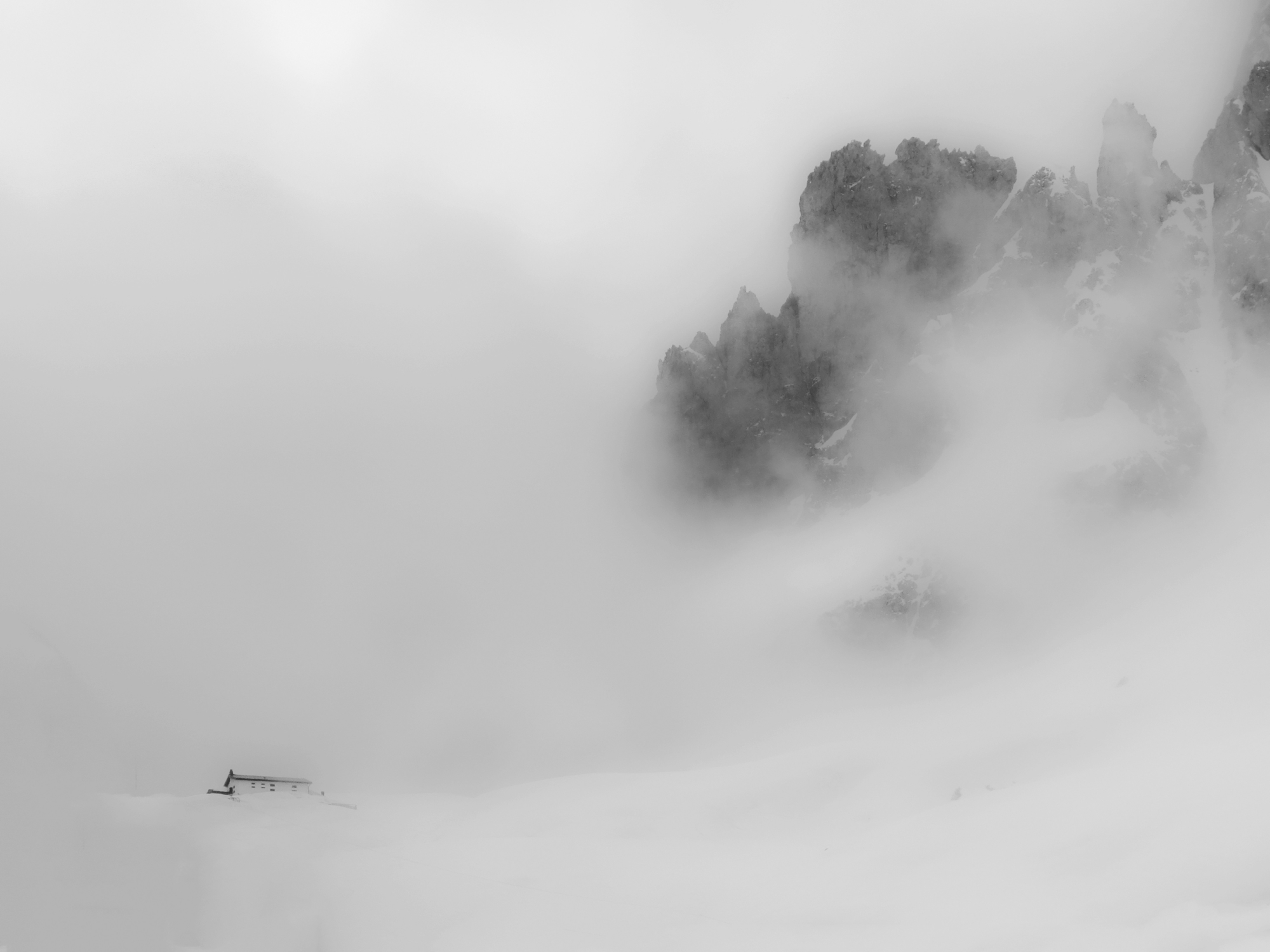 Montagna: un silenzio che parla di alfonso gagliardi