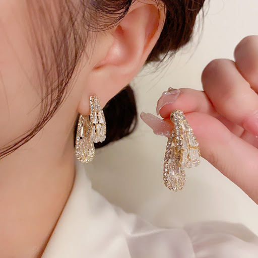 Title 6, Korean Style Refined Grace Fashion Zircon Earri...
