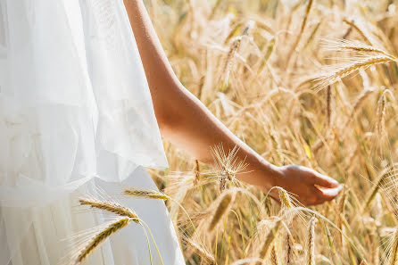 Fotógrafo de casamento Anastasiya Kosareva (asheko). Foto de 3 de setembro 2018