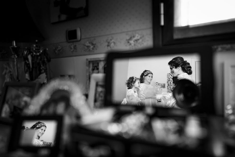 Wedding photographer Ferdinando Peda' Musolino (fotonando). Photo of 19 November 2022