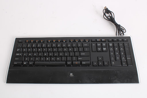 Adelaide partiskhed Forstærke Logitech Y-UY95 Blacklit Wired Keyboard 820-001268
