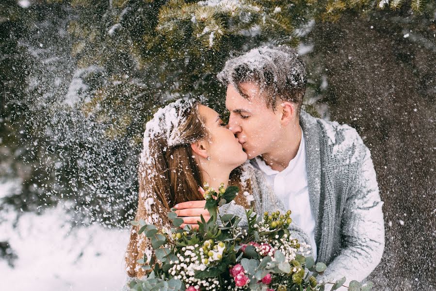 Photographe de mariage Nazariy Karkhut (karkhut). Photo du 7 décembre 2017