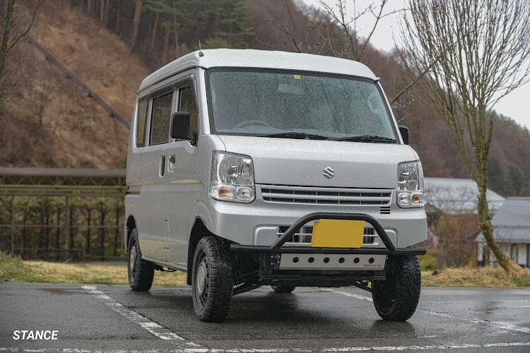 エブリイバンのちょい上げエブリイ・車中泊仕様・車中泊の旅・車中飯・雨の日の1枚に関するカスタム事例の投稿画像2枚目