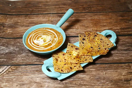 Dal Makhani+ Paneer Pyaaz Parantha