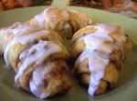 CINNAMON CRESCENT ROLLS: was pinched from <a href="https://www.facebook.com/photo.php?fbid=169170039900792" target="_blank">www.facebook.com.</a>