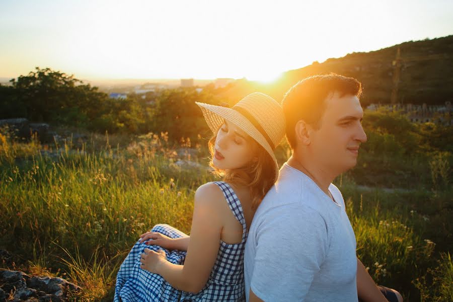 Fotógrafo de casamento Yulya Vlasova (vlasovaulia). Foto de 24 de junho 2018