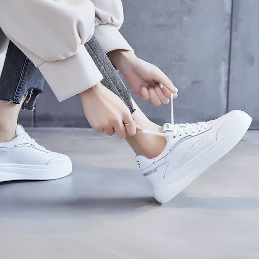 Title 3, Comfortable Low-top Daddy Casual Sneakers. Ever...