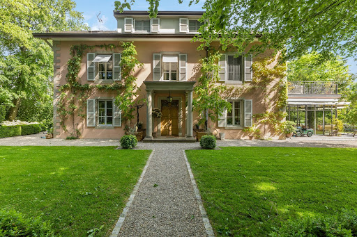 Maison avec jardin et terrasse 3