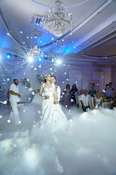 Wedding photographer Natalya Lebedeva (inpoint). Photo of 1 August 2022