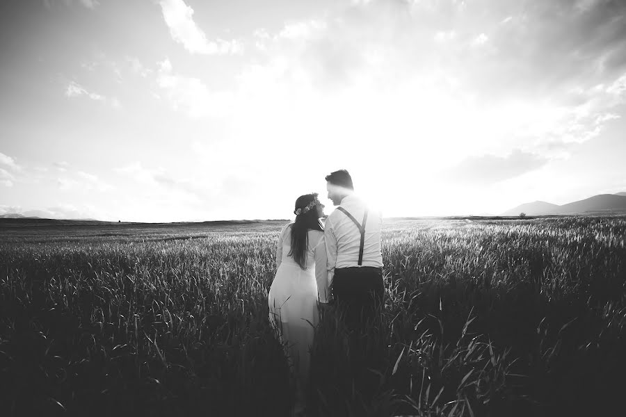 Fotógrafo de casamento Grig Hovsepyan (grighovsepyan). Foto de 2 de fevereiro 2017