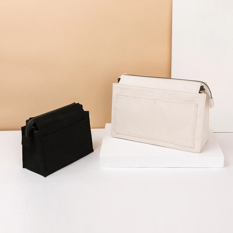 Bolsa de cosméticos feminina em estilo coreano, feita de lona branca de algodão, prática e conveniente para organizar maquiagens.