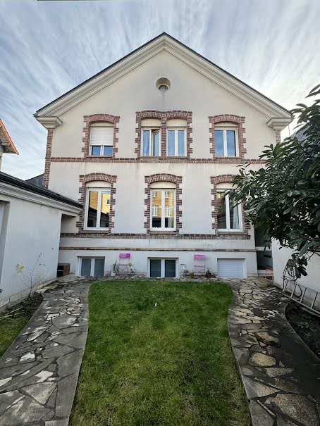 Vente maison  212 m² à Saint-maur-des-fosses (94100), 1 300 000 €