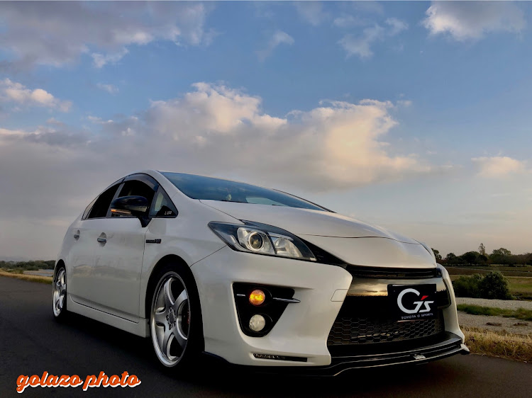 プリウスのteam G's 東海オフ・team G's TOYOTA specialist・golazo photo・thanks puriten familyに関するカスタム事例の投稿画像1枚目