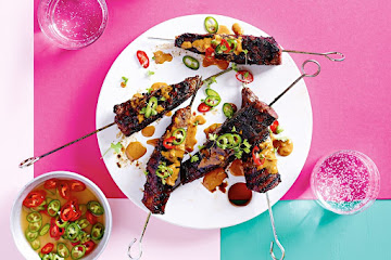Satay steak skewers