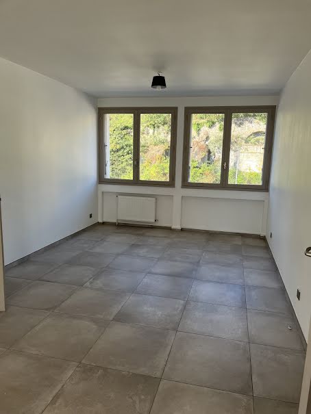 Location  appartement 4 pièces 98.22 m² à Annonay (07100), 790 €