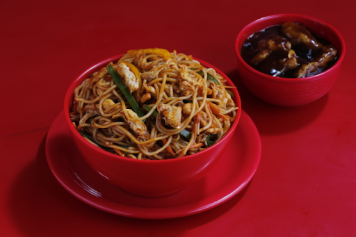 Chicken Singapore Noodles With Black Pepper Chicken (M)
