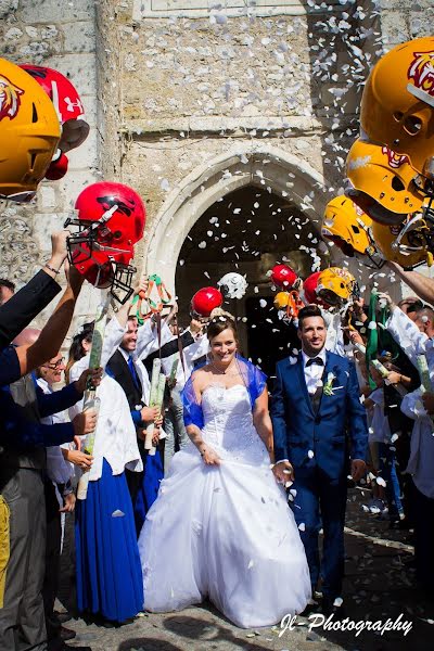 Fotografo di matrimoni Jerome Lochon (jeromelochon). Foto del 13 aprile 2019