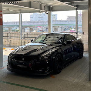 NISSAN GT-R R35