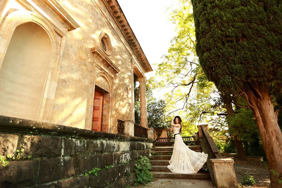 Fotografo di matrimoni Inna Titova (enigmo4ka). Foto del 15 aprile 2020