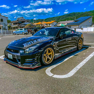 NISSAN GT-R R35