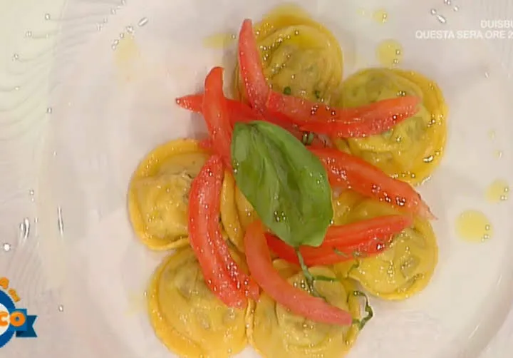 Ravioli di melanzane e mozzarella pomodoro