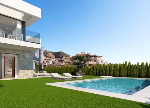 Propriété avec piscine 2