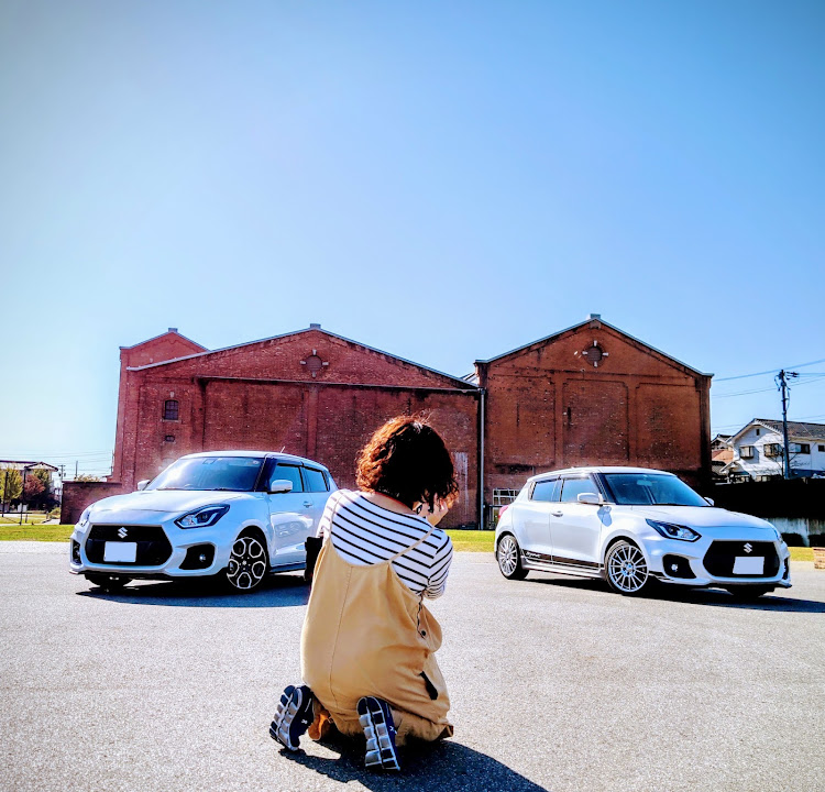 スイフトスポーツの白スポ　コラボ🏁❣編🙌・4連休最終日…・第一弾✨・🎵　はじめての〜　チュ〜(笑)😘👄🤣🤣🤣♥️・半田赤レンガ🧱建物に関するカスタム事例の投稿画像11枚目