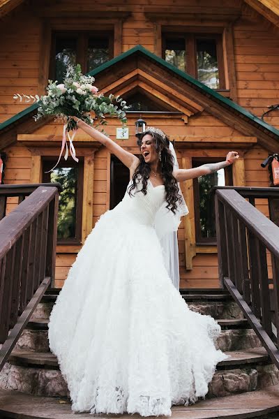 Fotógrafo de casamento Roman Shmelev (romanshmelev). Foto de 9 de fevereiro 2019