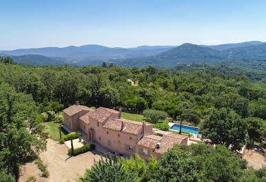 Villa with garden and terrace 2