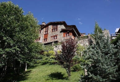 Chalet avec terrasse 1