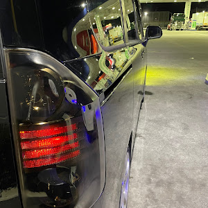 ヴォクシー ZRR70W