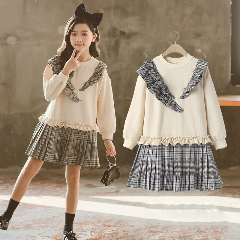 Meisjesjurk in Koreaanse stijl voor grote kinderen, geruit en geplooid, ideaal voor een stijlvolle en modieuze look.