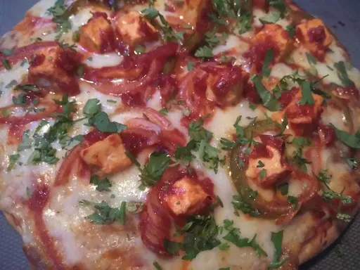 Paneer Chilli Pizza