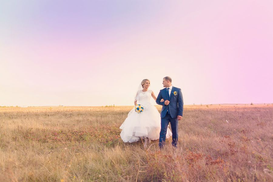 Fotografo di matrimoni Dmitriy Feoktistov (redd). Foto del 10 febbraio 2016