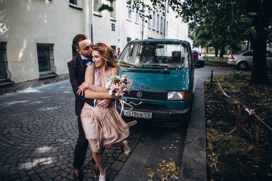 Fotógrafo de casamento Tanya Karaisaeva (tanikaraisaeva). Foto de 8 de junho 2020