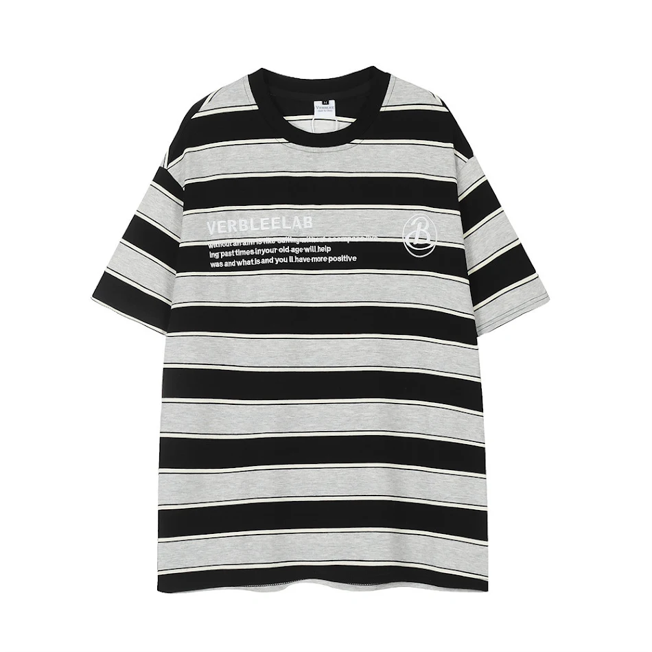 Camiseta de manga curta listrada com cores contrastantes, estilo europeu e americano. Conforto e estilo em uma peça, ideal para diversas ocasiões casuais.