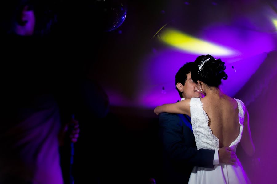 Fotografo di matrimoni Hugo Olivares (hugoolivaresfoto). Foto del 30 novembre 2019