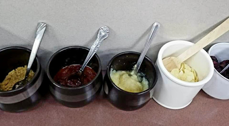 フーガのどんらくフーガ・ラーメン屋・家系ラーメン・本牧家・350GTに関するカスタム事例の投稿画像4枚目