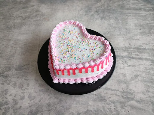 Vanilla Heart Cake [Pure Veg]